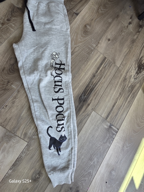 Disney Pants - Disney Gray Hocus Pocus Cat Joggers